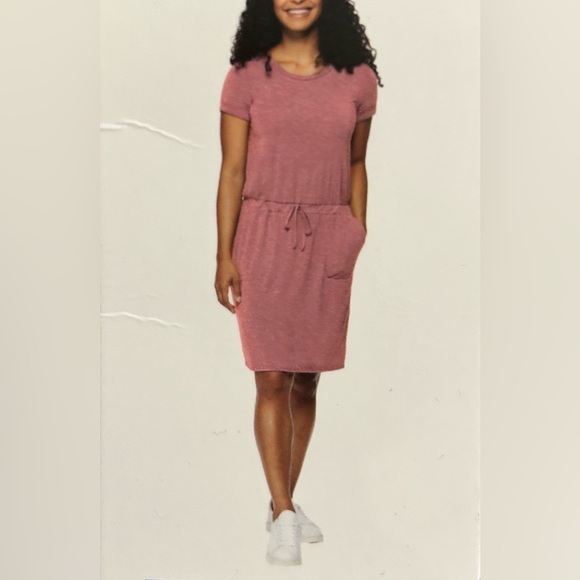 NEW!! 32 Degrees Cool Women's Soft Lux pink Dress Size Medium - Picture 1 of 7